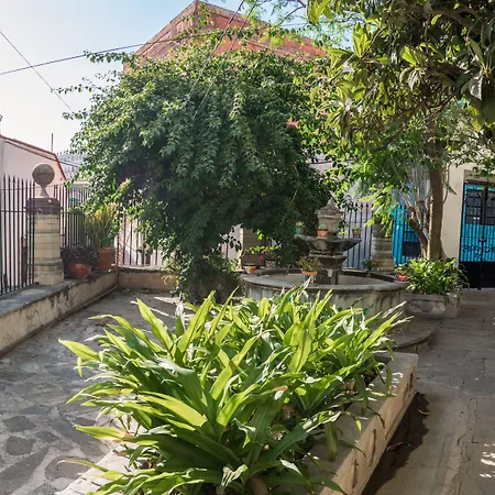 Casa Lupita Hostel-3